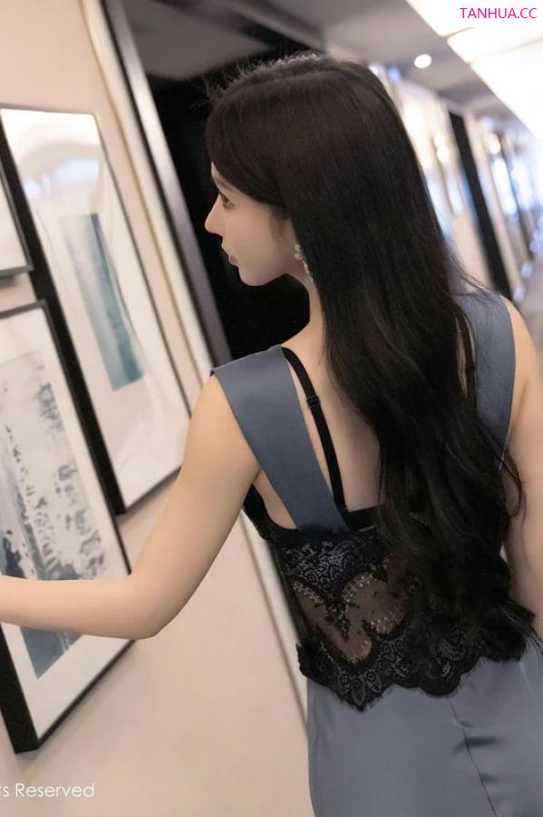 周于希dummy  [XiuRen]高清写真图 2024.03.15 No.8242 周于希Sally 美腿黑丝第19张图片